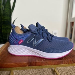 Size 8 New Balance Fresh Foam Roav, brand new and in box.